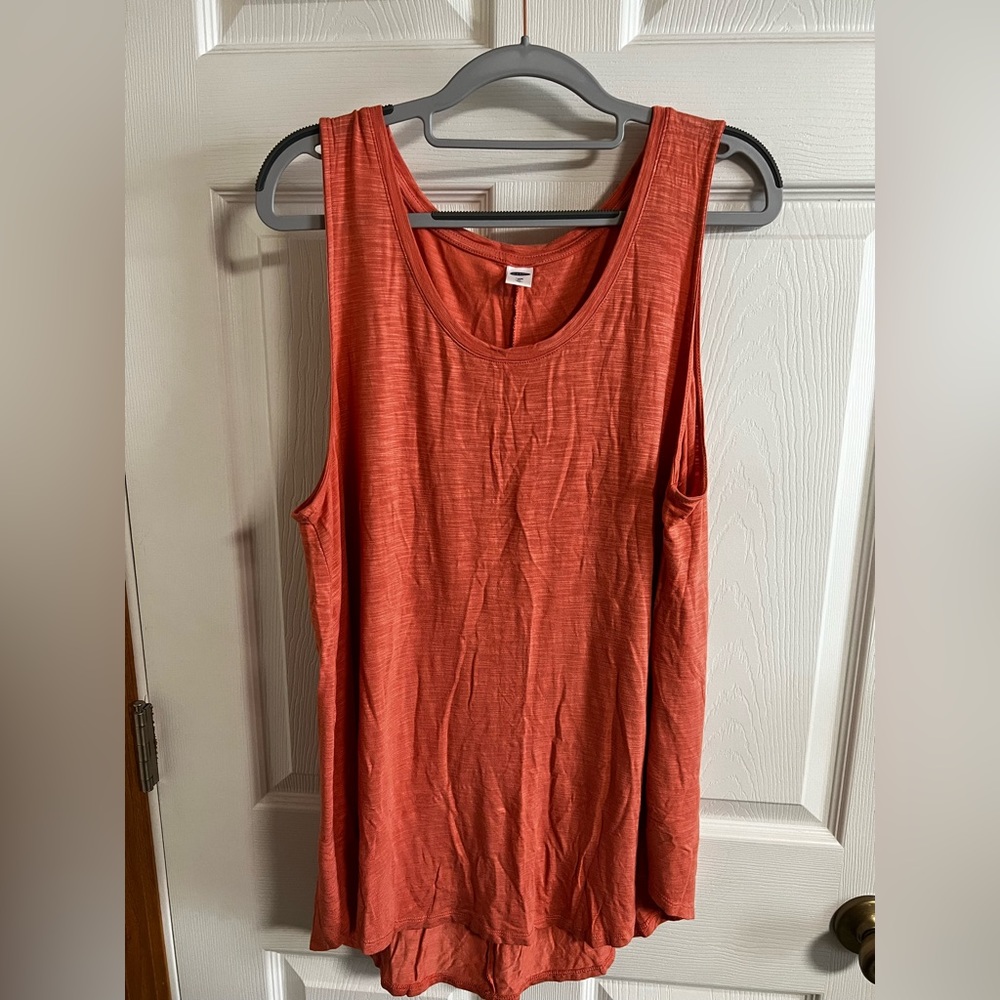 Old navy tank top XL